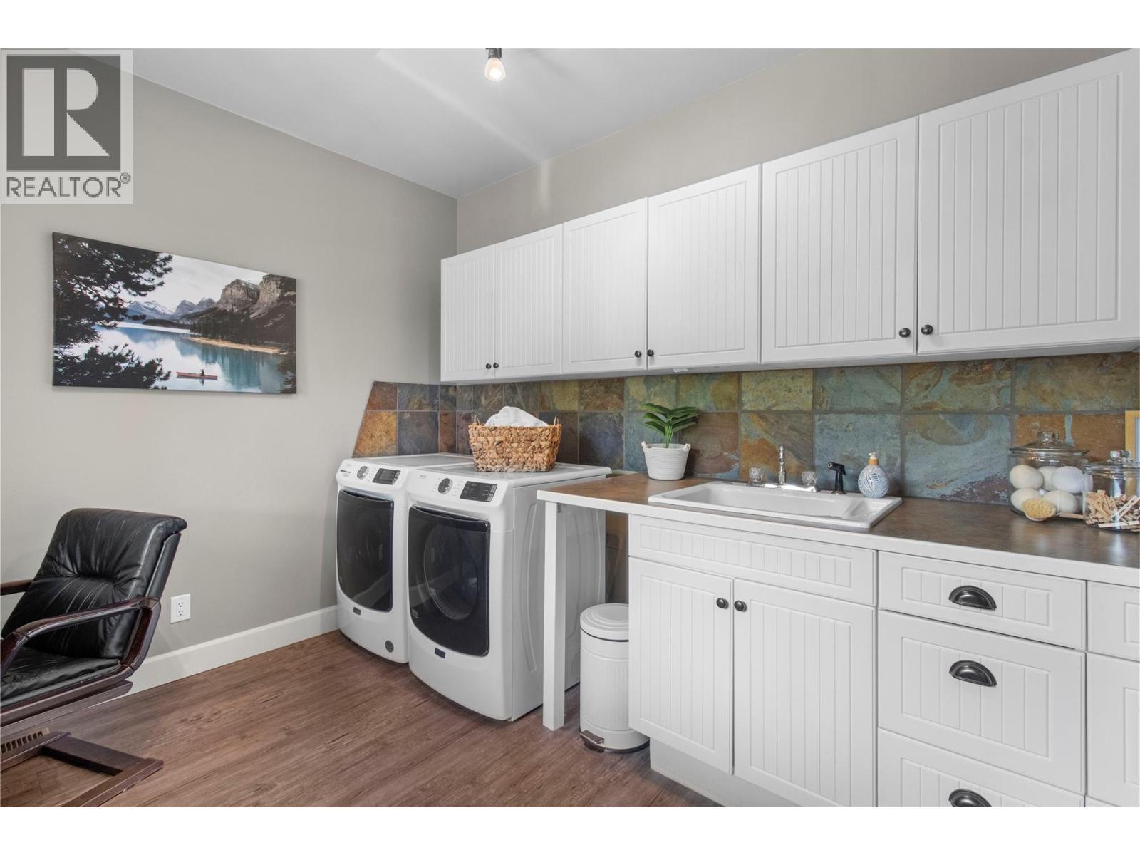 3240 Roncastle Road, Blind Bay, BC - Indoor Photo Showing Laundry Room