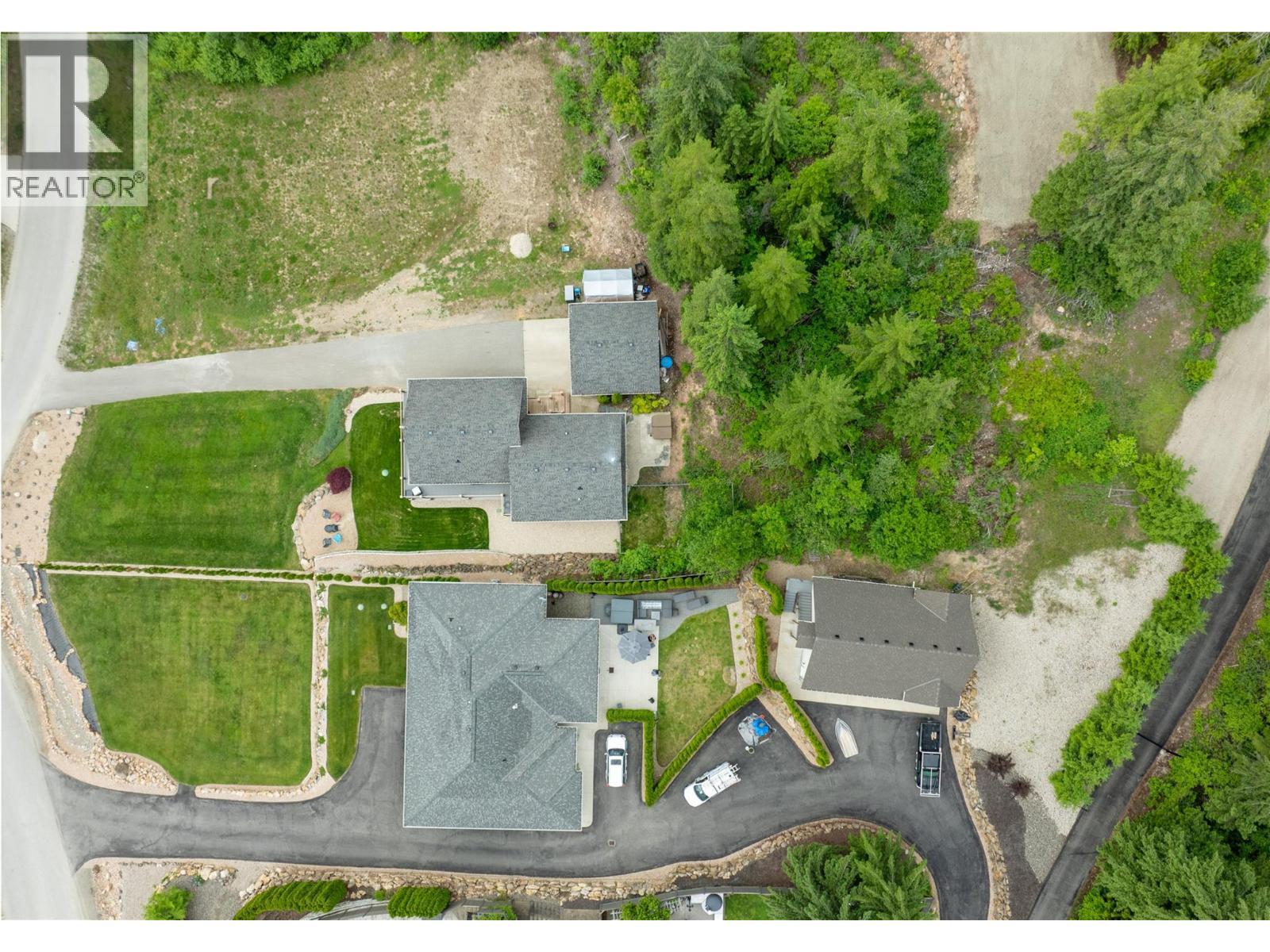 3240 Roncastle Road, Blind Bay, BC - With View