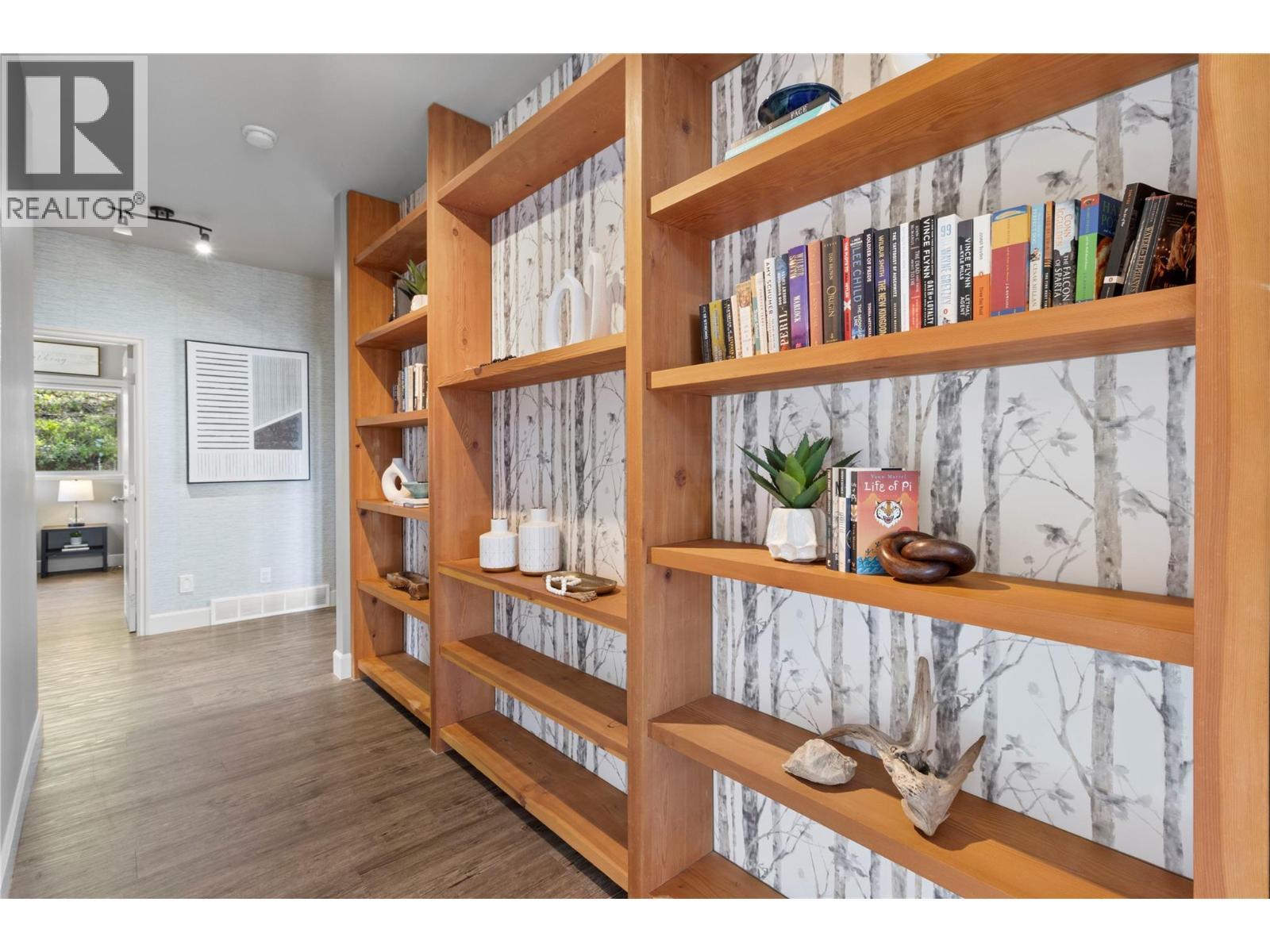 3240 Roncastle Road, Blind Bay, BC - Indoor Photo Showing Other Room