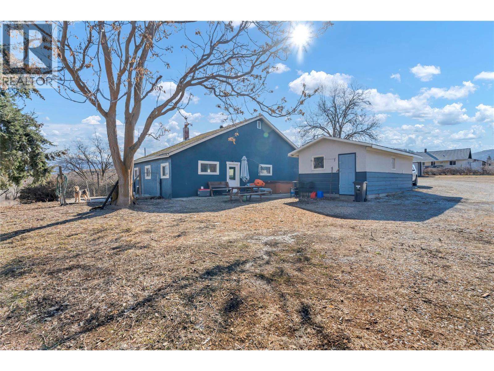 5214 Monro Avenue, Summerland, BC - Outdoor