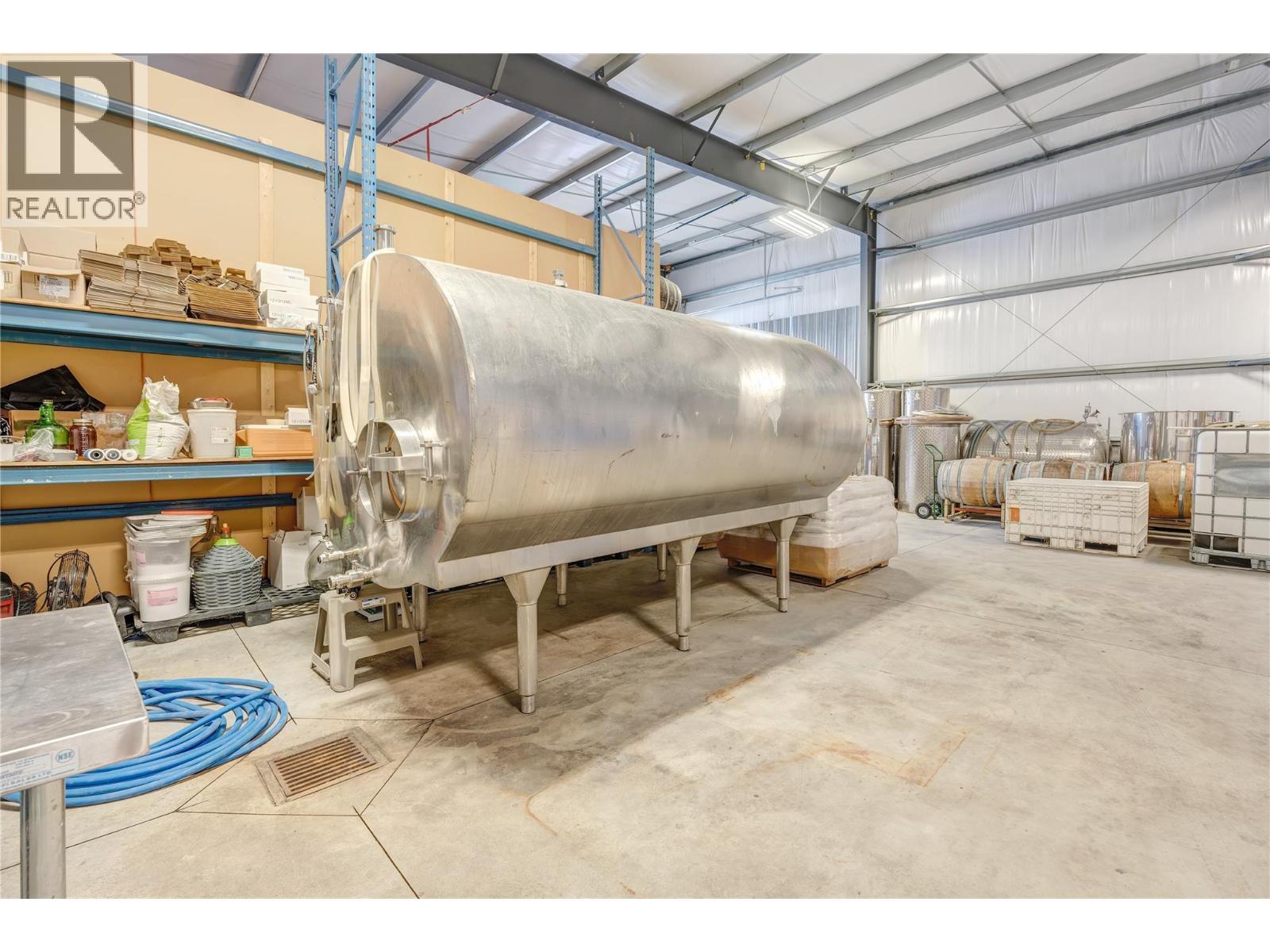 5214 Monro Avenue, Summerland, BC - Indoor