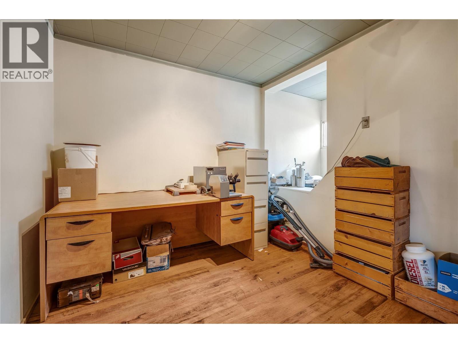 5214 Monro Avenue, Summerland, BC - Indoor Photo Showing Office