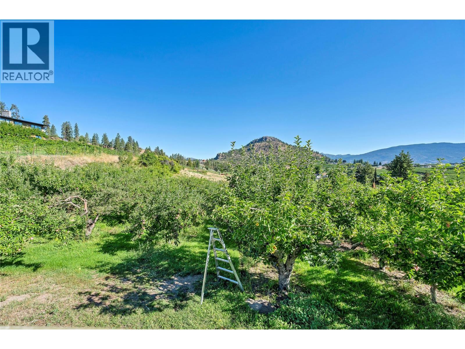 4206 Monro Avenue, Summerland, BC