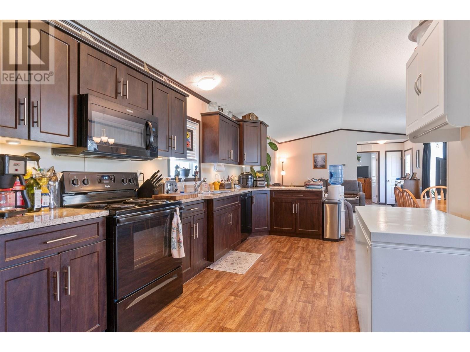 504 Pine Street Unit# 3, Chase, BC