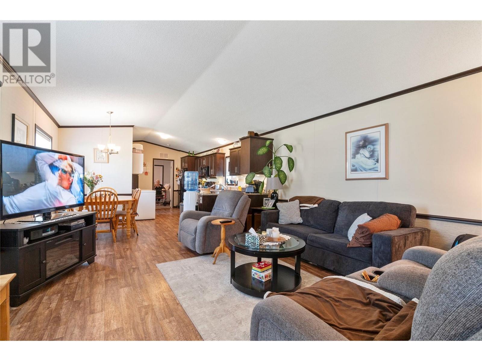 504 Pine Street Unit# 3, Chase, BC