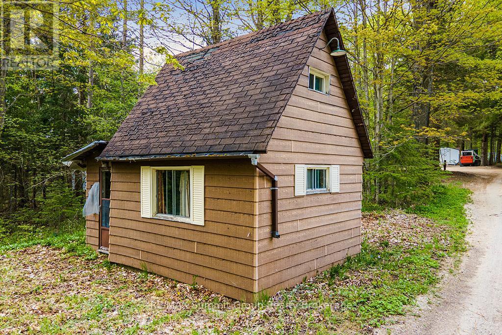 132 South View Lane, Grey Highlands, ON