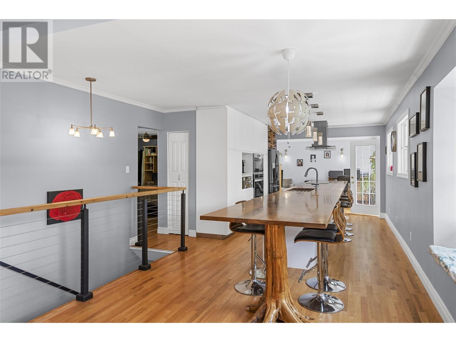 1640 Galt Crescent, Revelstoke, BC - Indoor