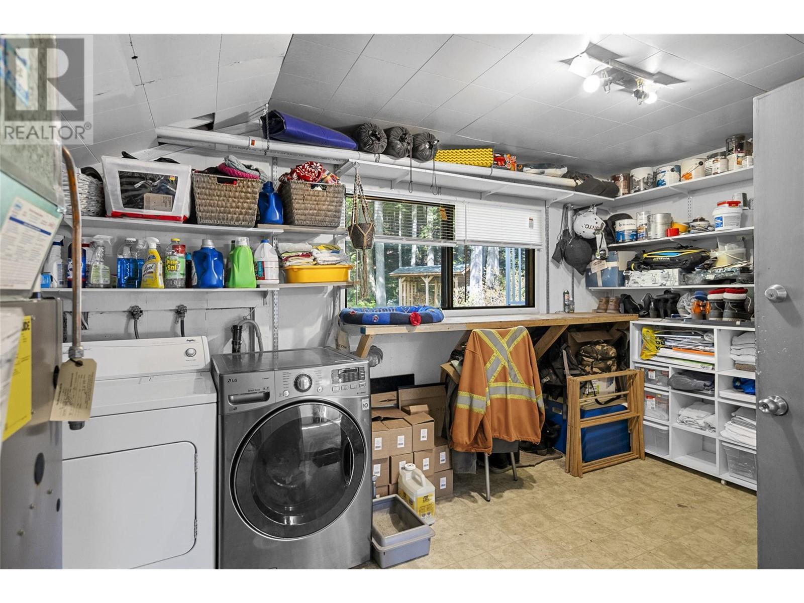 Utility Room - 1640 Galt Crescent, Revelstoke, BC - Indoor Photo Showing Laundry Room