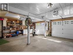 Garage -