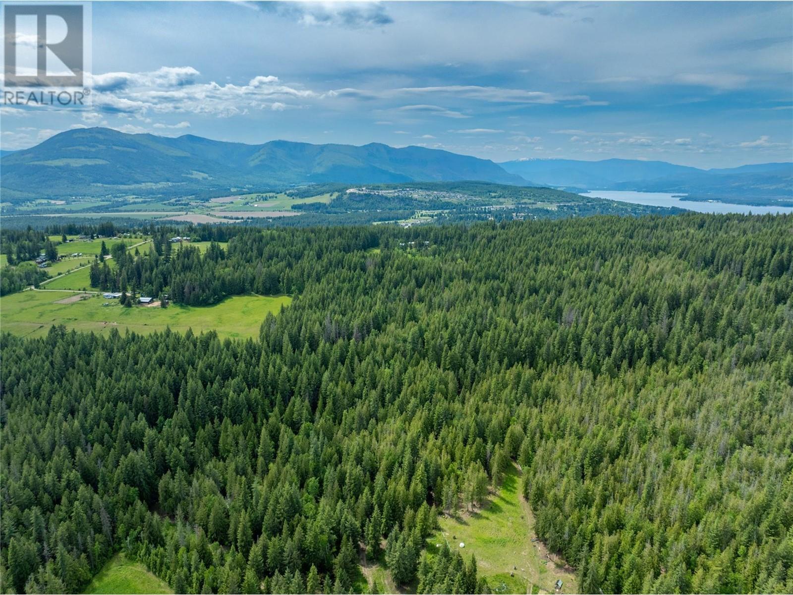 3175 Hautala Road, Sorrento, BC