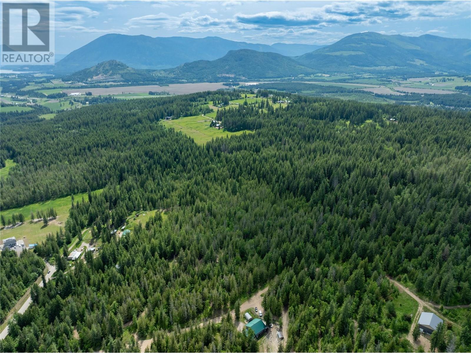 3175 Hautala Road, Sorrento, BC