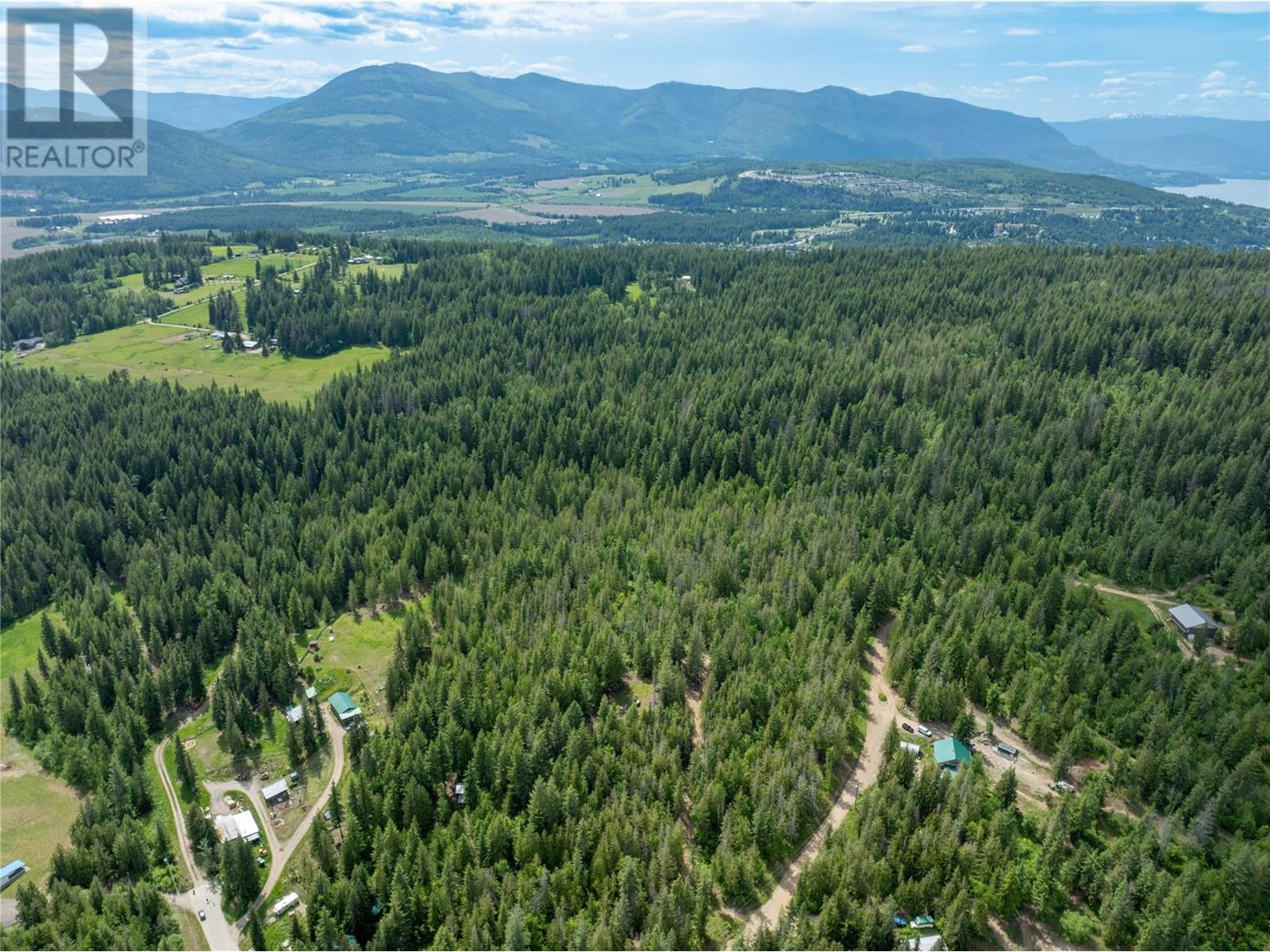 3175 Hautala Road, Sorrento, BC