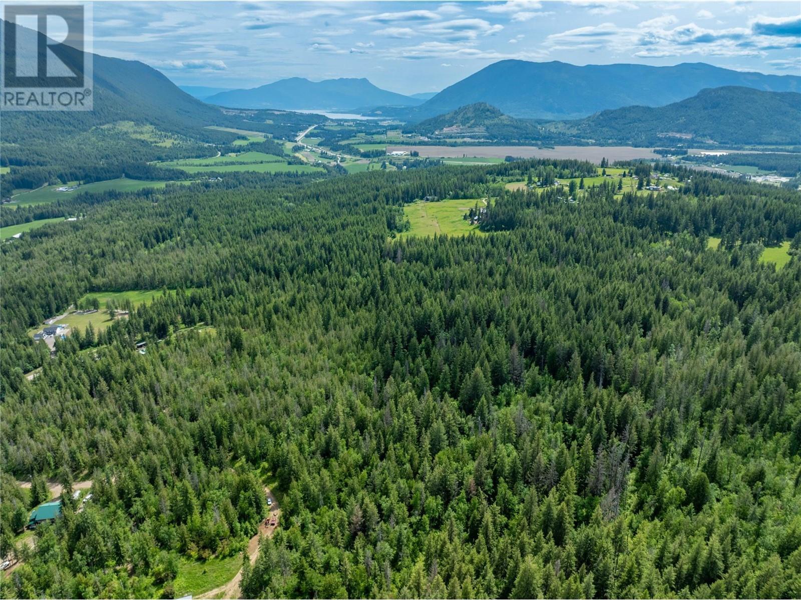 3175 Hautala Road, Sorrento, BC