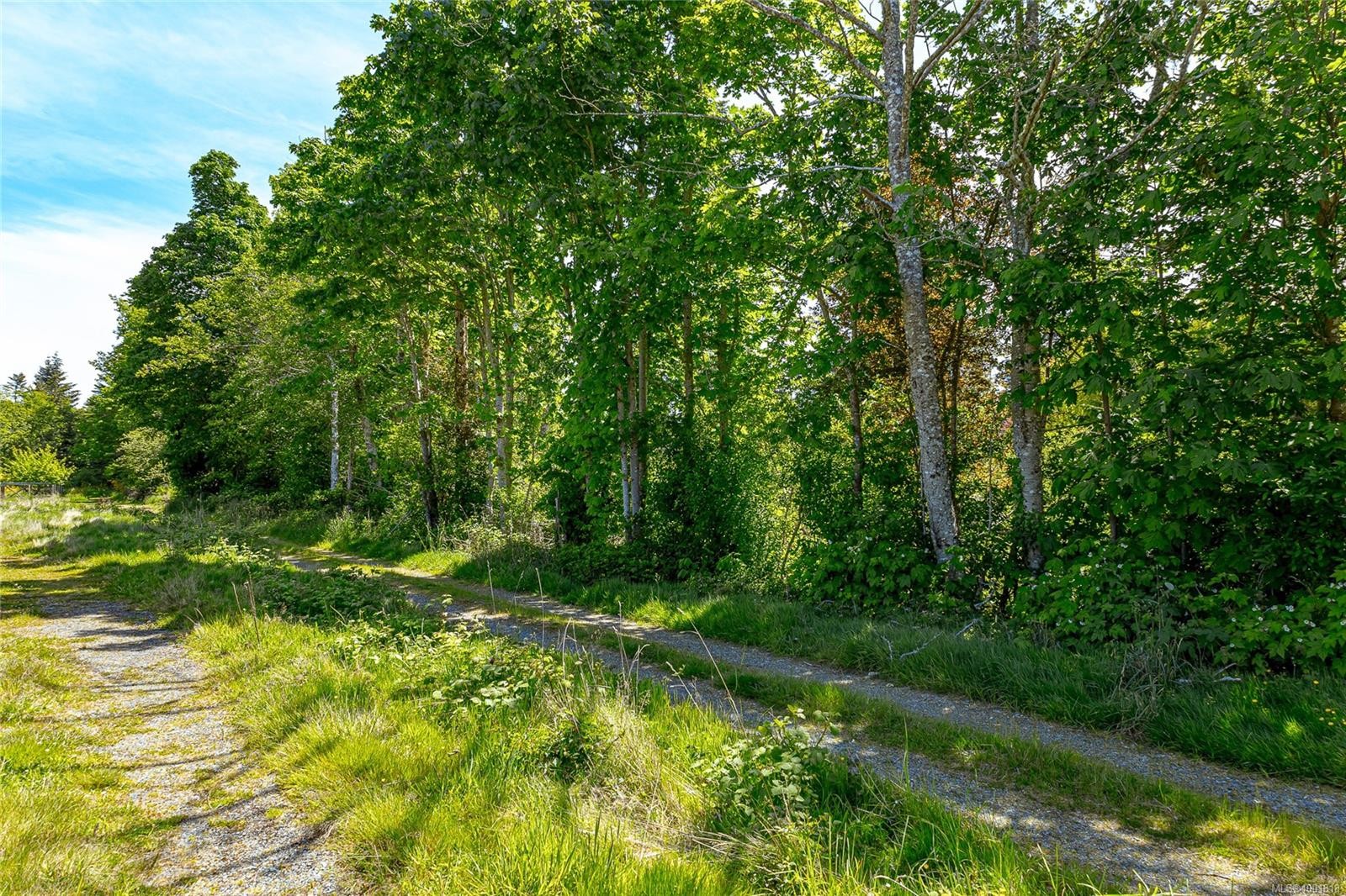 2033 Maple Ave, Sooke, BC