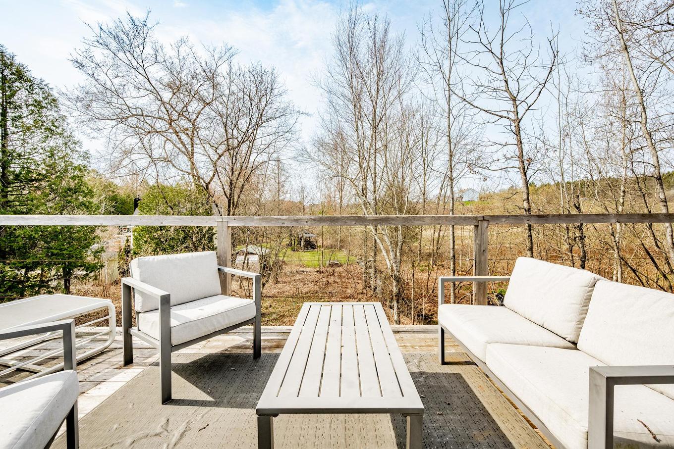 Balcon - 145 Ch. Hivernon, Sutton, QC - Outdoor With Deck Patio Veranda