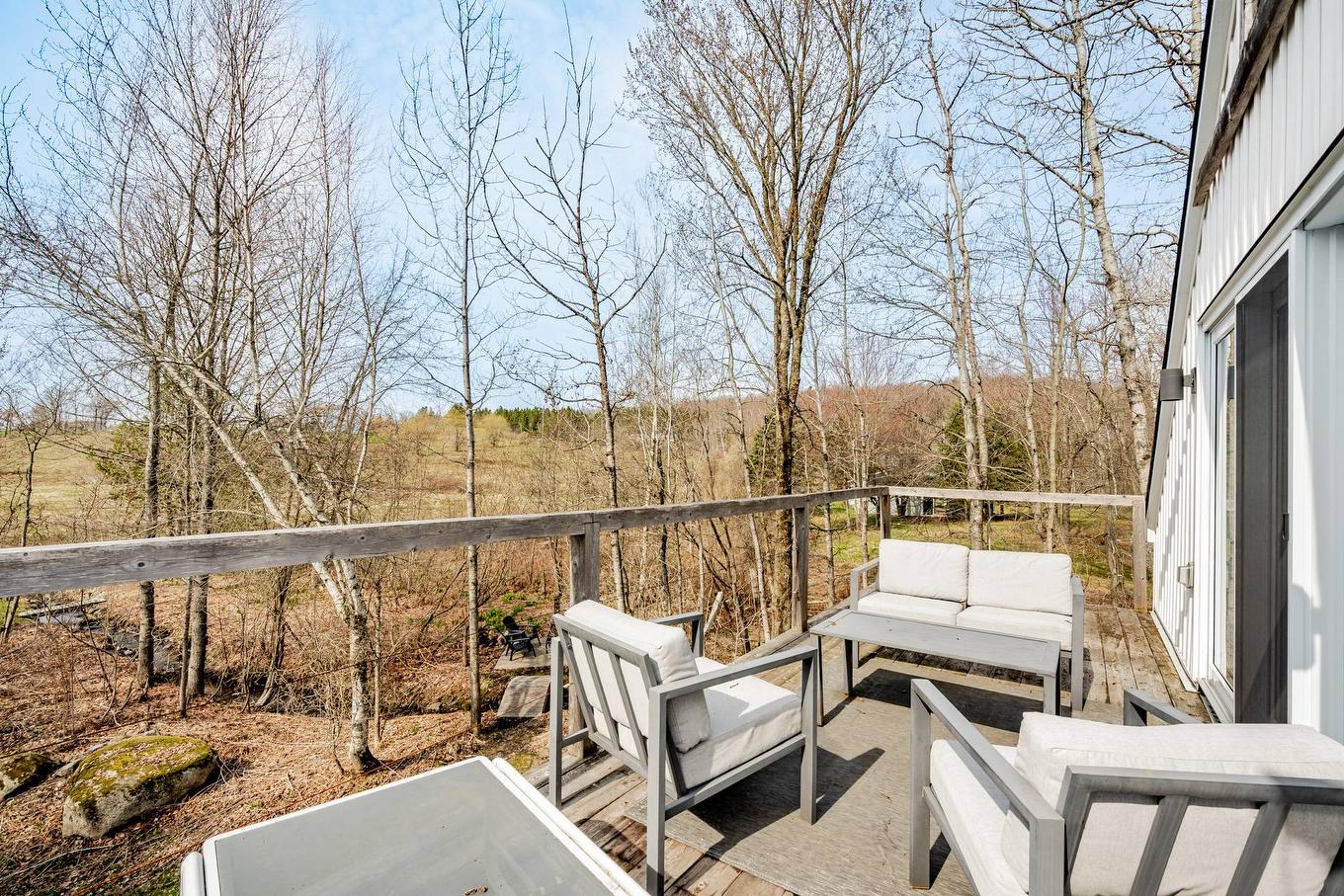 Balcon - 145 Ch. Hivernon, Sutton, QC - Outdoor