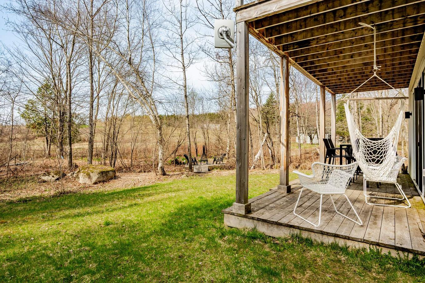 Terrasse - 145 Ch. Hivernon, Sutton, QC - Outdoor