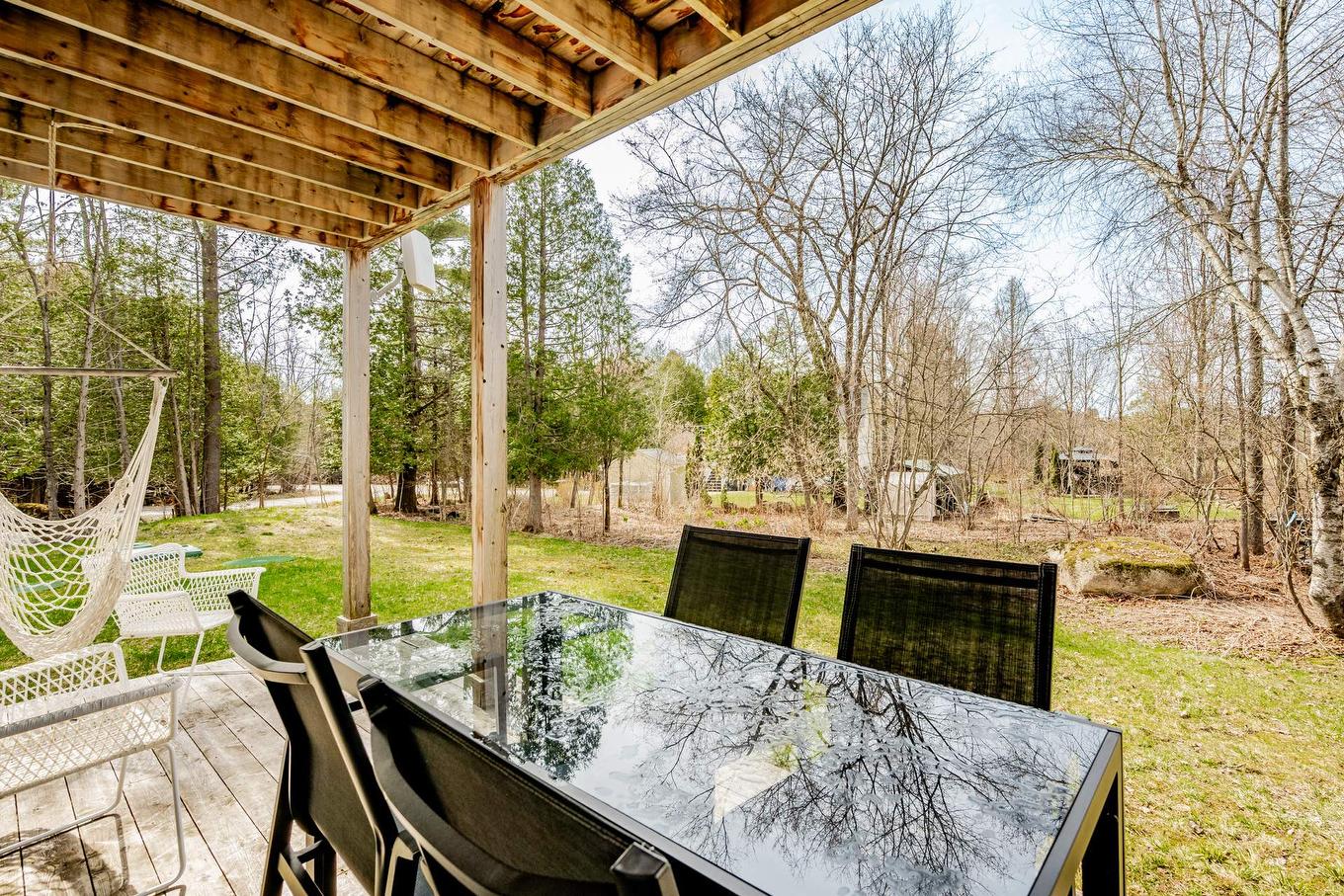 Terrasse - 145 Ch. Hivernon, Sutton, QC - Outdoor With Deck Patio Veranda