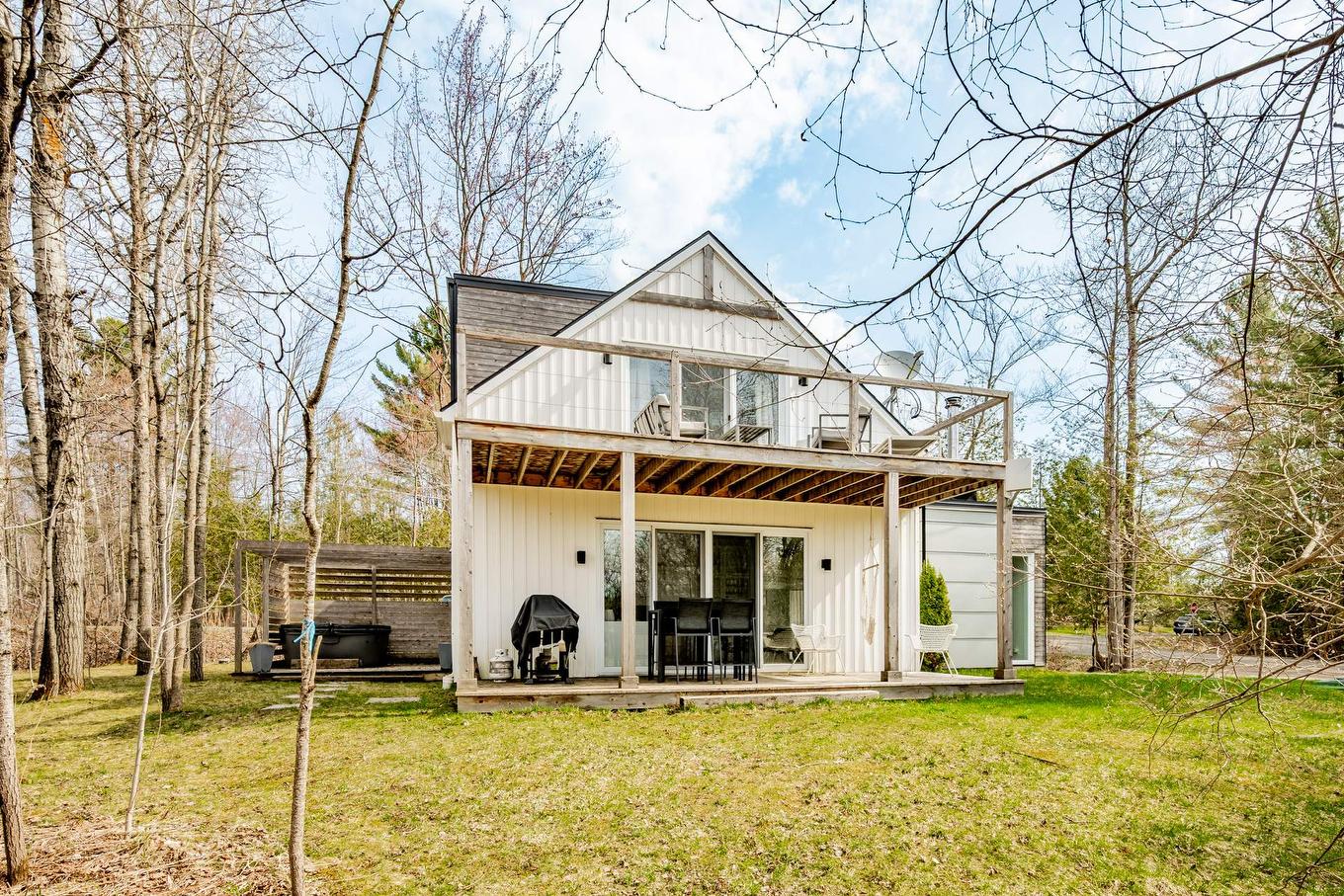 Façade - 145 Ch. Hivernon, Sutton, QC - Outdoor