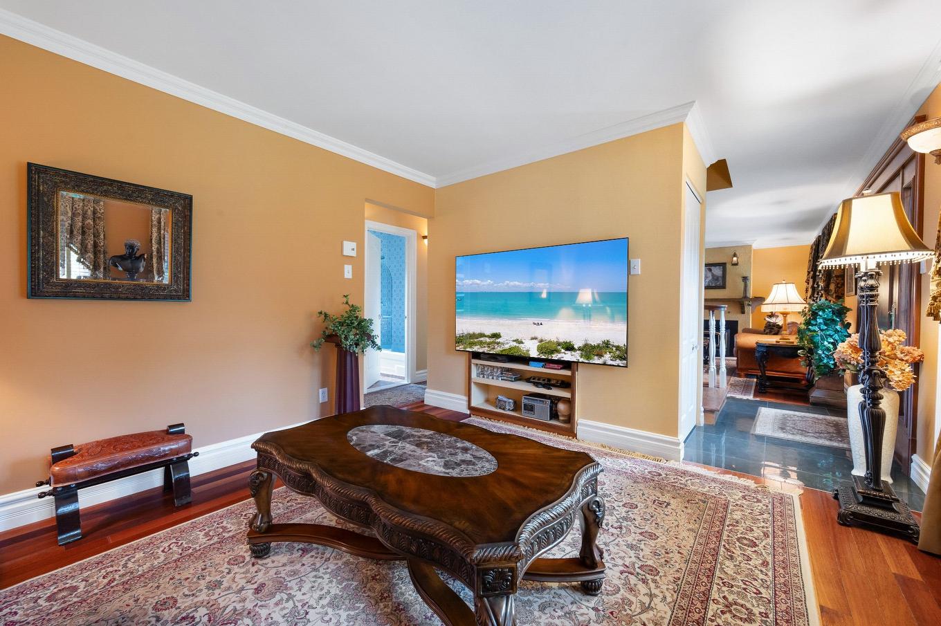 Salle familiale - 1334 Rue Des Peupliers, Mont-Saint-Hilaire, QC - Indoor Photo Showing Living Room
