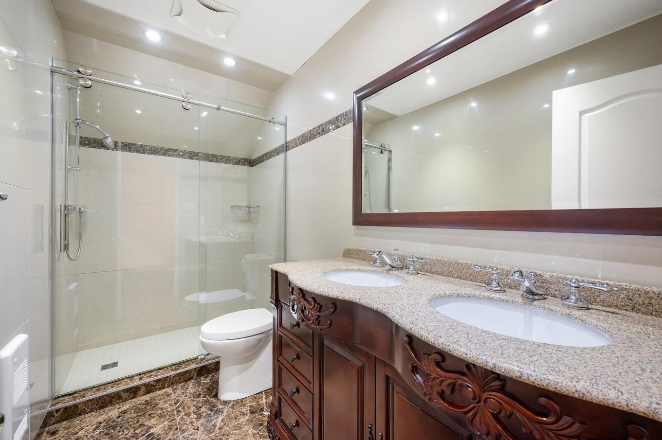 Salle de bains - 1334 Rue Des Peupliers, Mont-Saint-Hilaire, QC - Indoor Photo Showing Bathroom