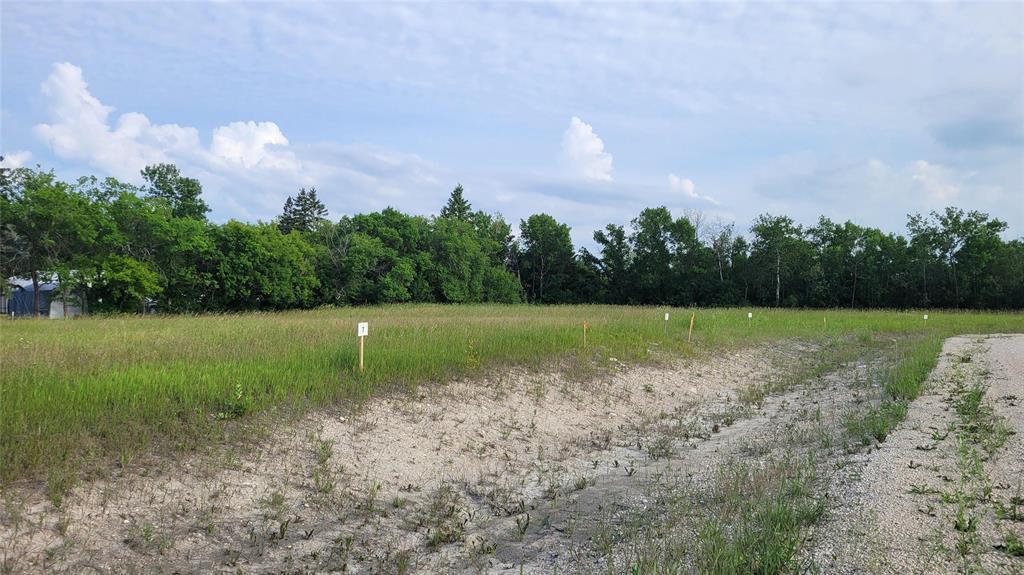 18 0 Strollway Avenue, Winnipeg Beach, MB