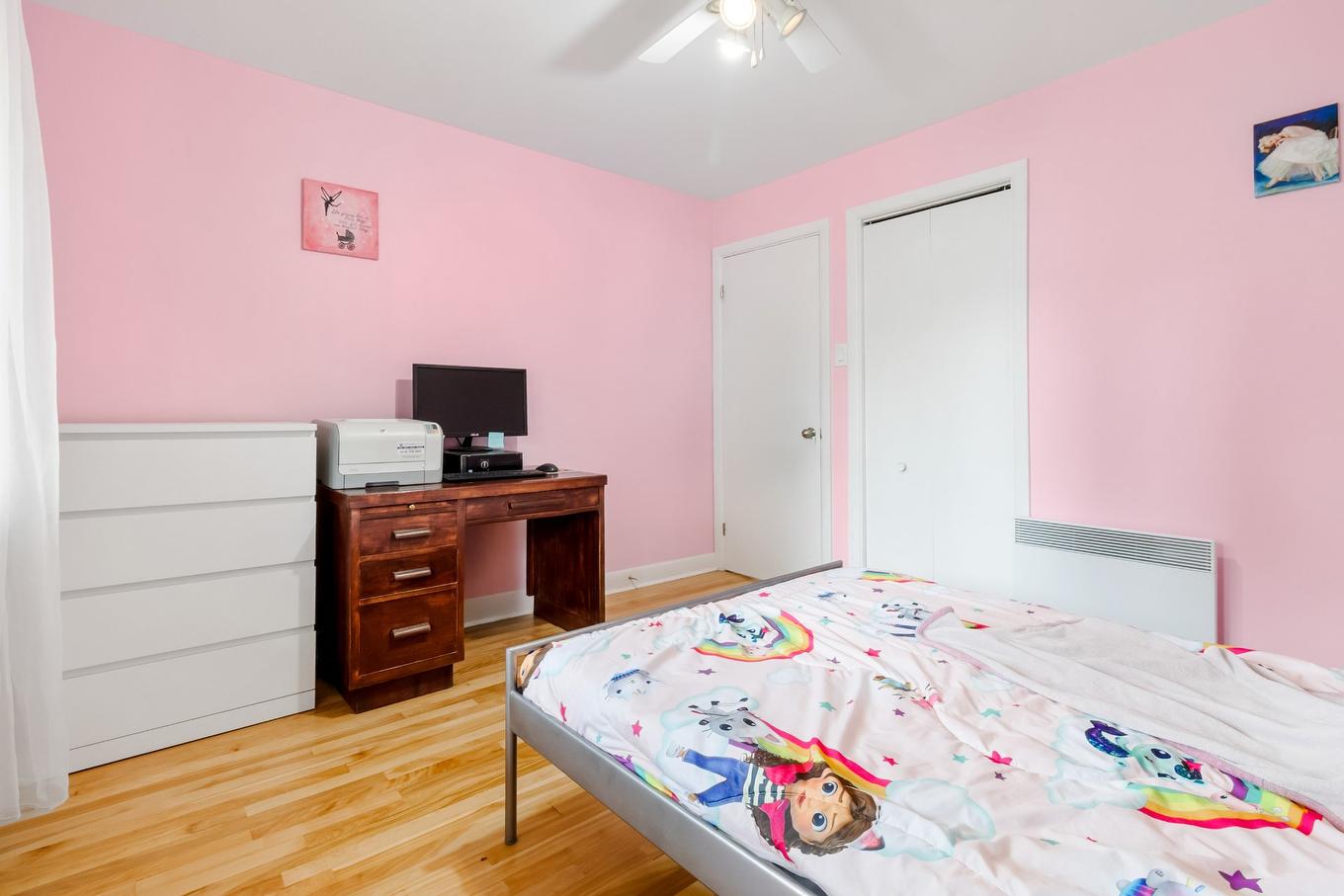 Chambre à coucher - 3840 Rue De Cambrai, Laval (Saint-François), QC - Indoor Photo Showing Bedroom