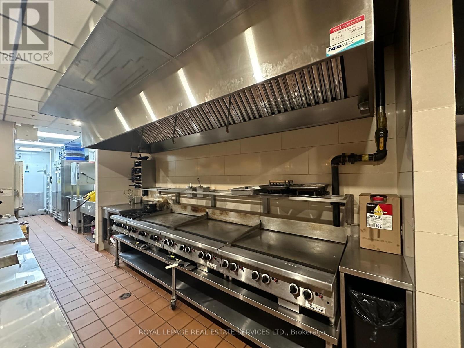 111 - 507 Lakeshore Road, Mississauga, ON