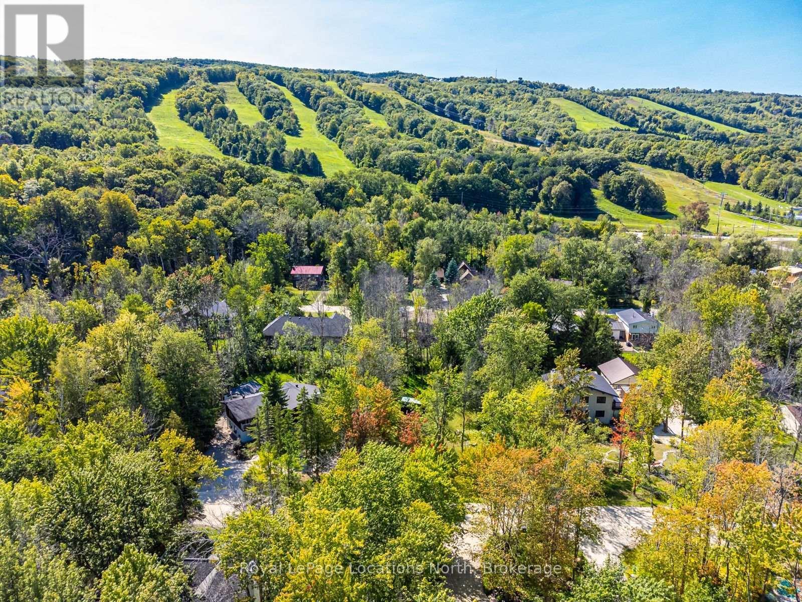 120 Patricia Drive, Blue Mountains, ON