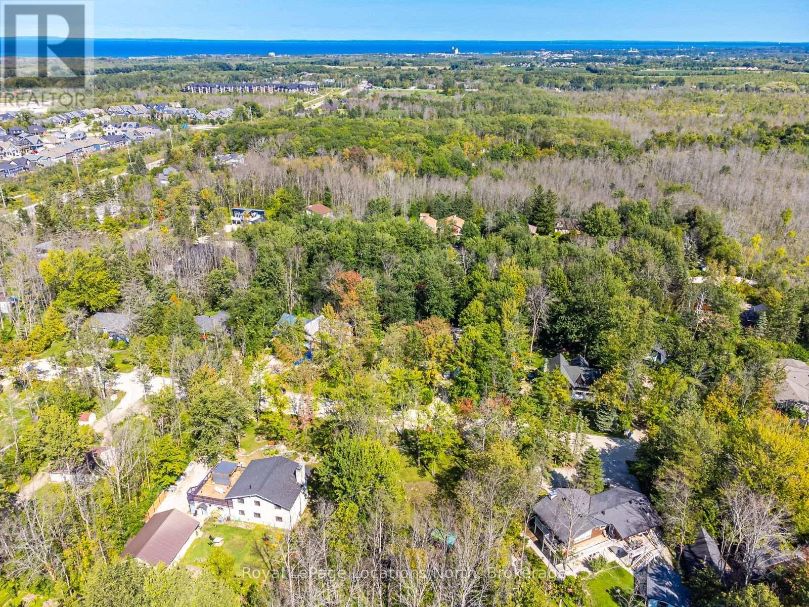 120 Patricia Drive, Blue Mountains, ON