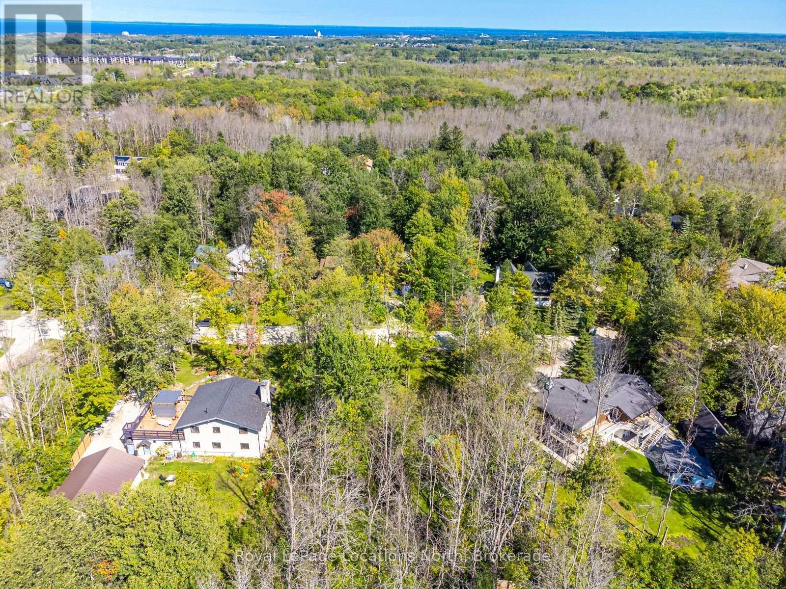 120 Patricia Drive, Blue Mountains, ON