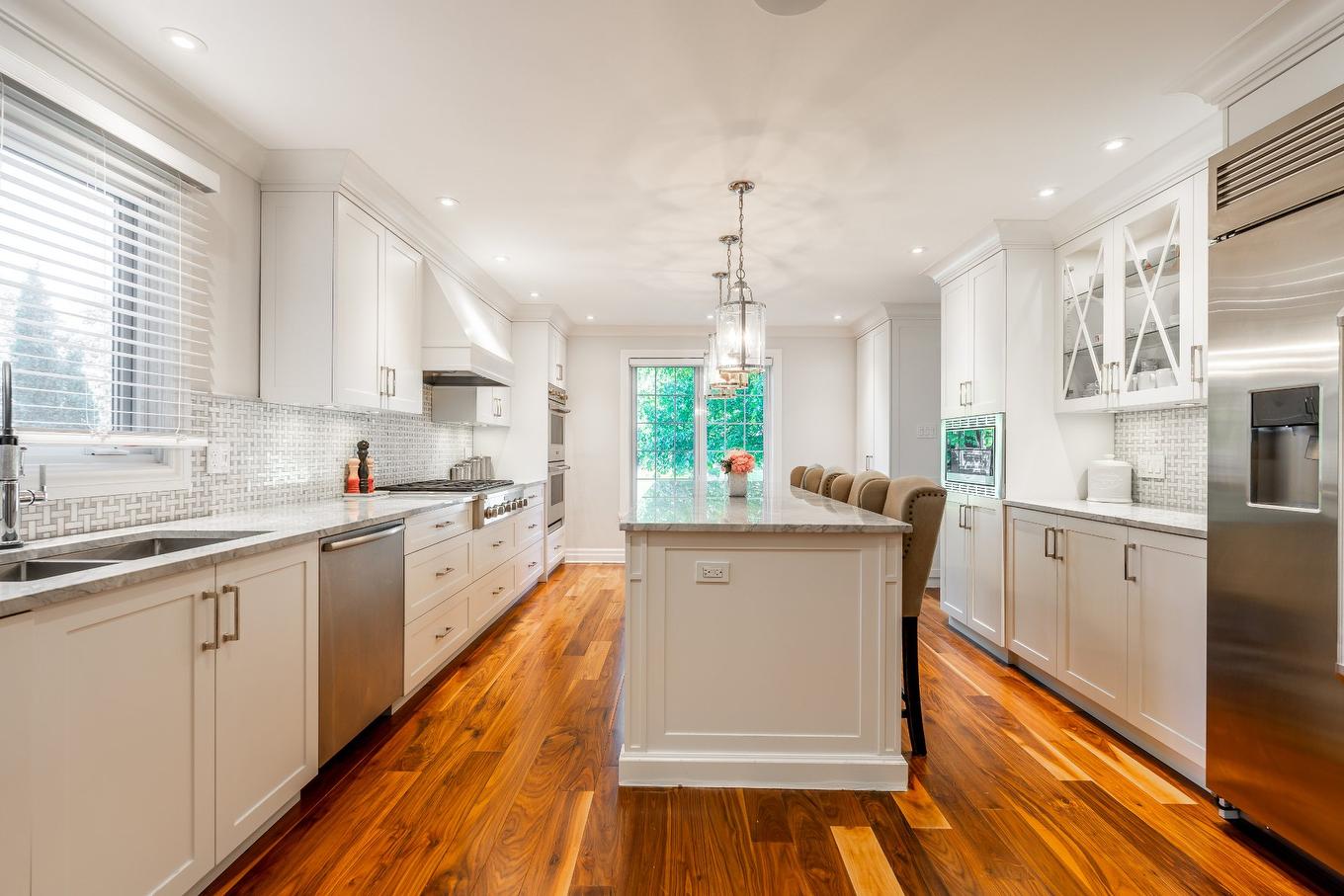 Cuisine - 264 Brighton Drive, Beaconsfield, QC - Indoor Photo Showing Kitchen With Double Sink With Upgraded Kitchen