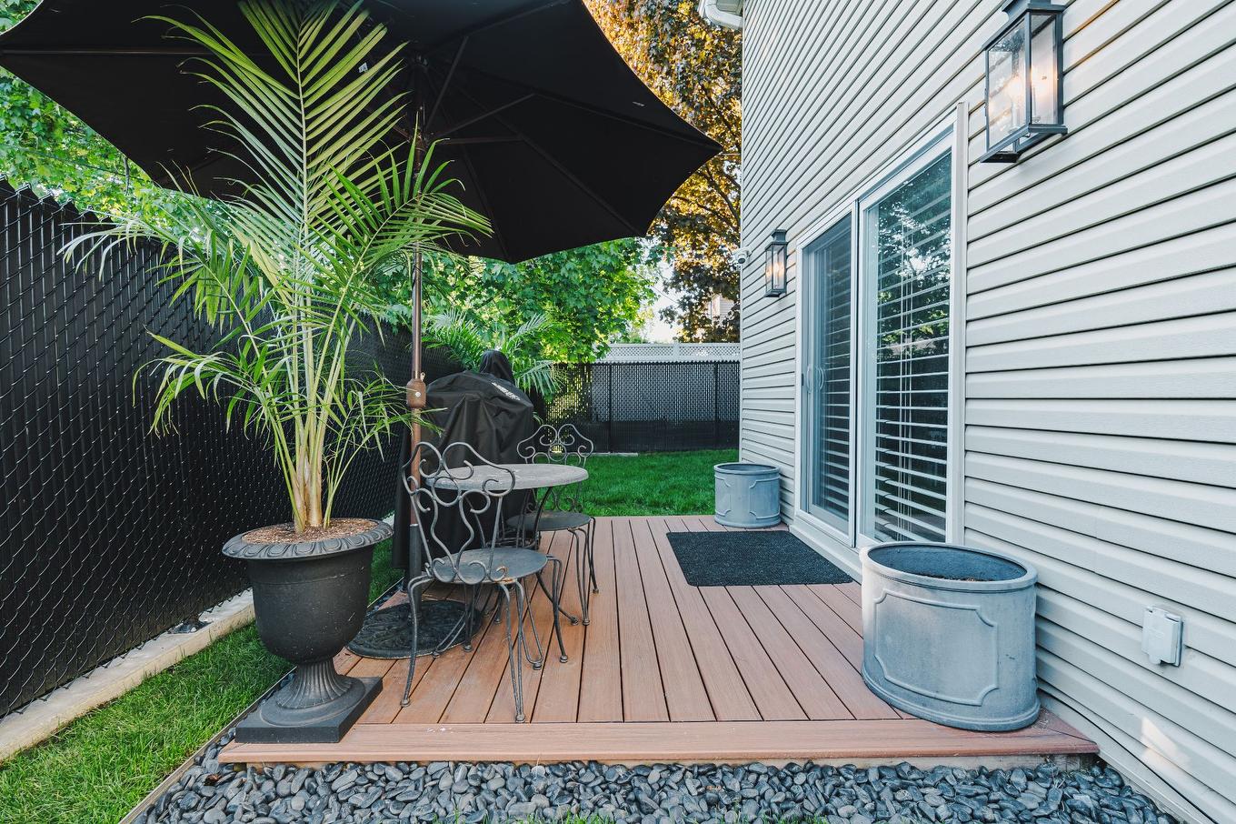 Terrasse - 264 Brighton Drive, Beaconsfield, QC - Outdoor With Deck Patio Veranda With Exterior