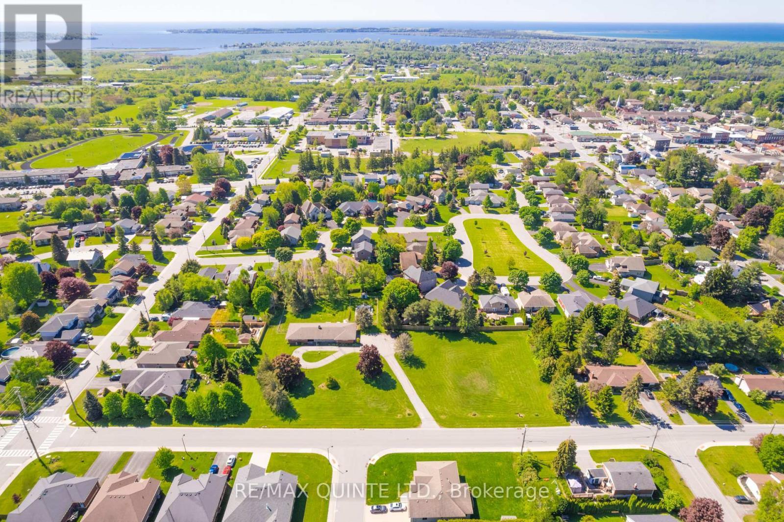 25 Singleton Street, Brighton, ON - Outdoor With View