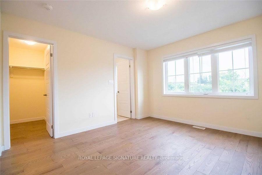 76 Scarletwood Street, Hamilton, ON - Indoor Photo Showing Other Room