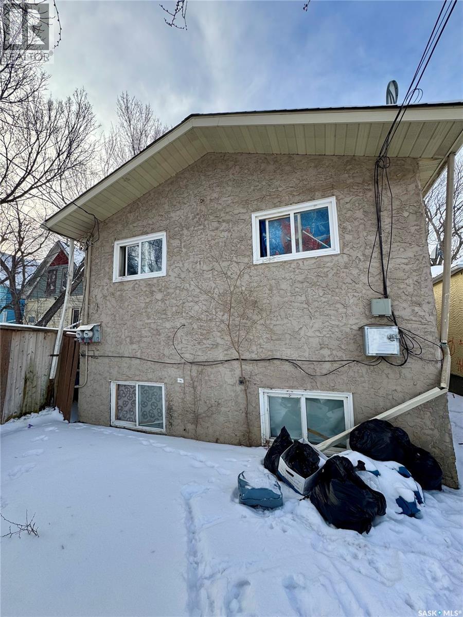1351 Retallack Street, Regina, SK - Outdoor With Exterior