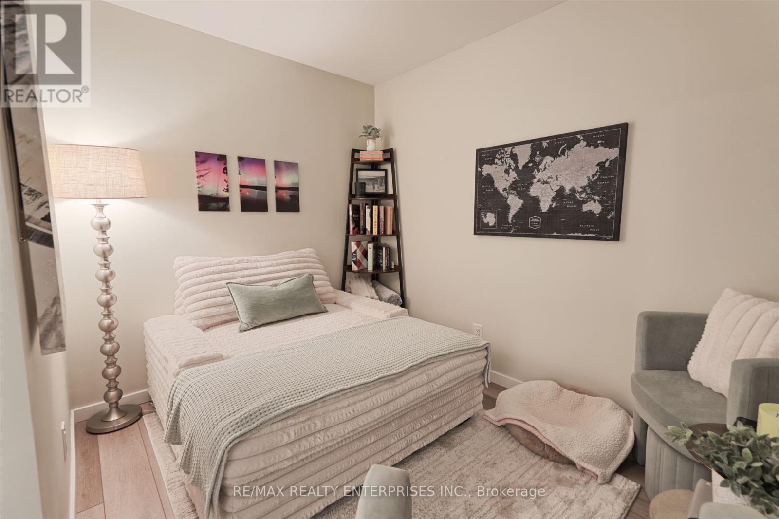 410 - 7 Smith Crescent, Toronto, ON - Indoor Photo Showing Bedroom