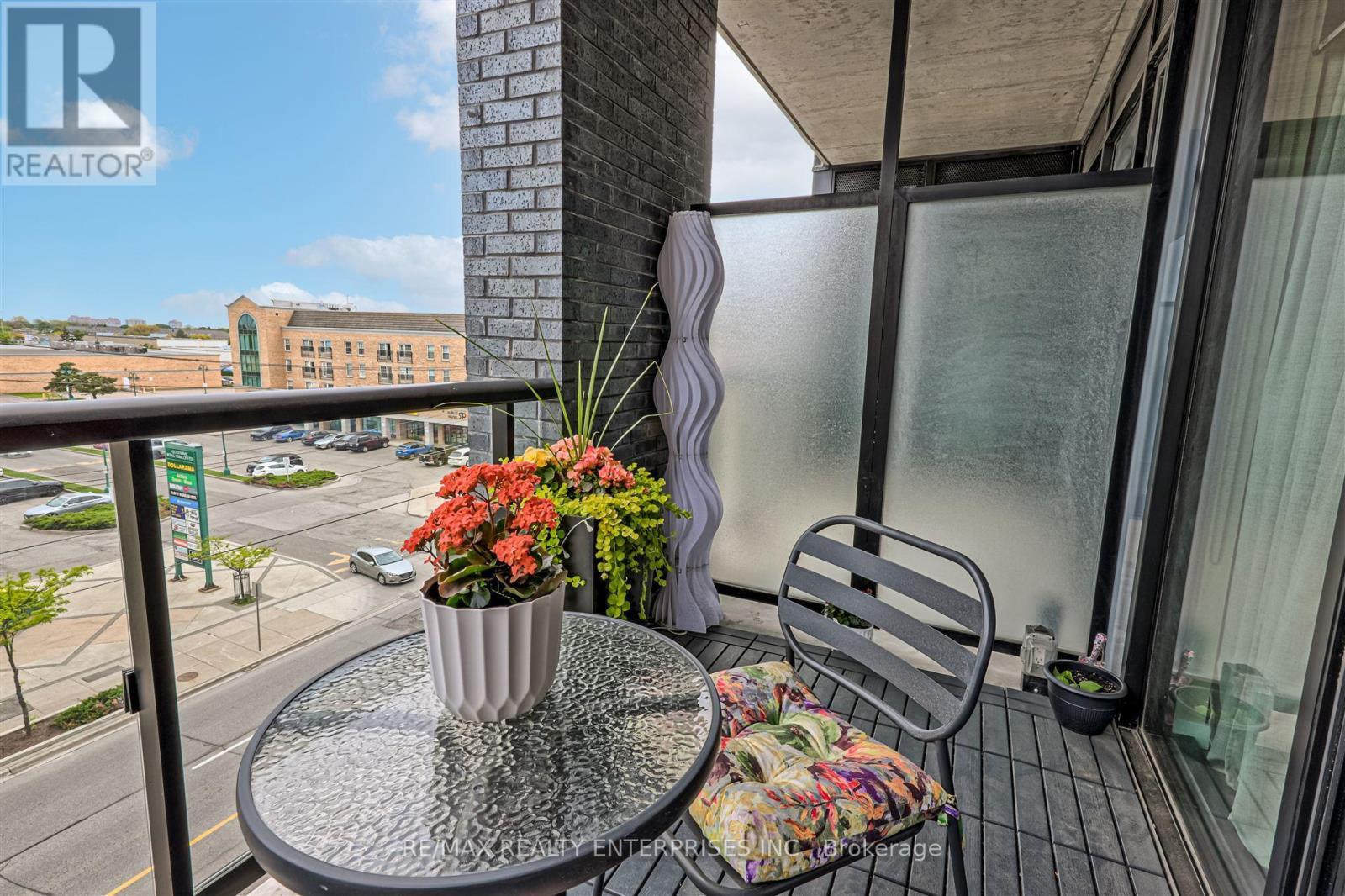 410 - 7 Smith Crescent, Toronto, ON - Outdoor With Exterior