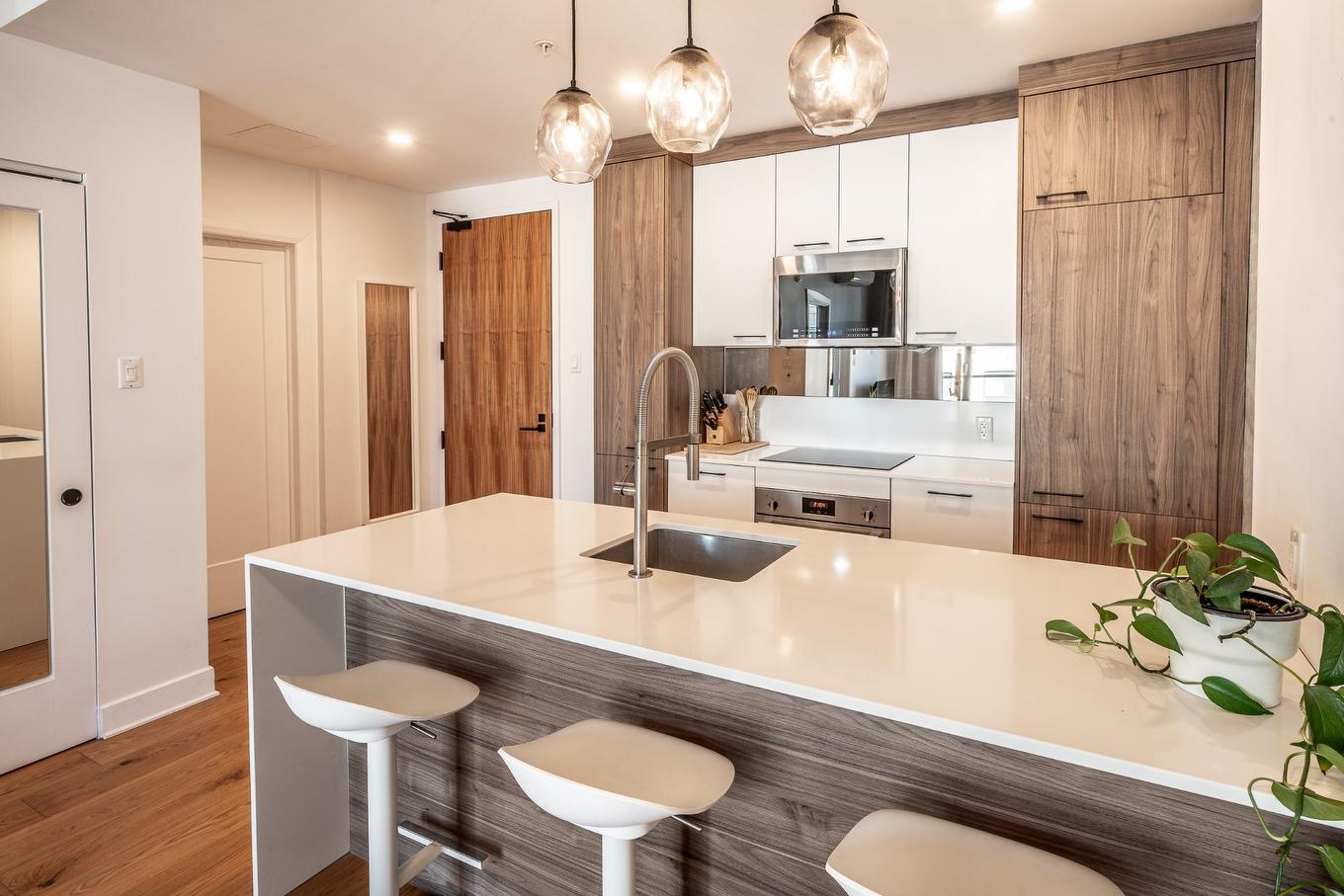 Cuisine - 608-1575 Rue Gareau, Montréal (Ville-Marie), QC - Indoor Photo Showing Kitchen