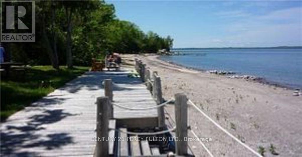 Waterfront Private Park - 130 Nippissing Ridge Road, Tiny, ON