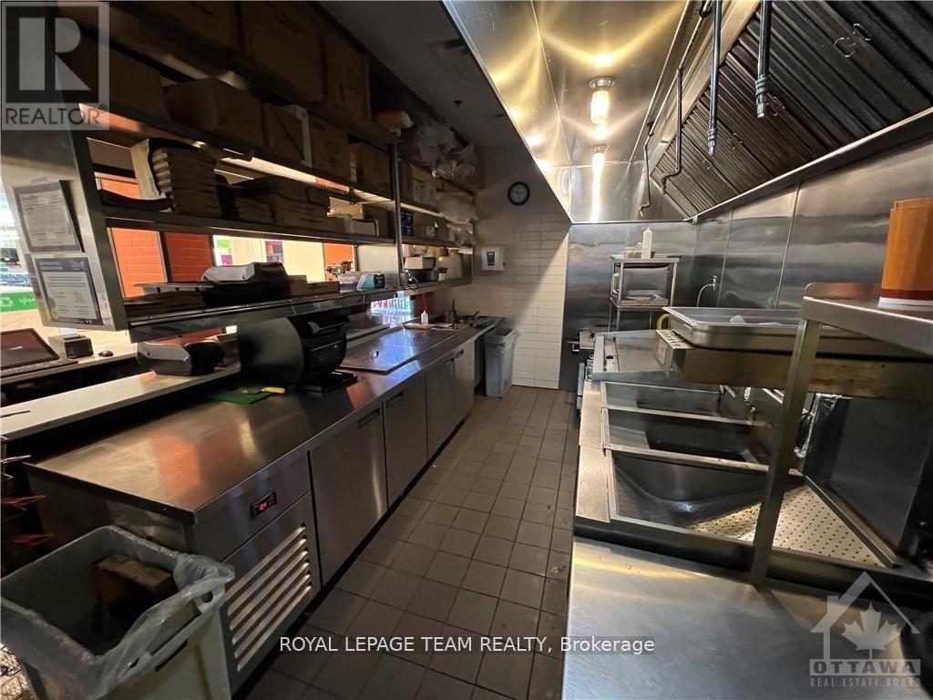 611 - 1200 St Laurent Boulevard, Ottawa, ON