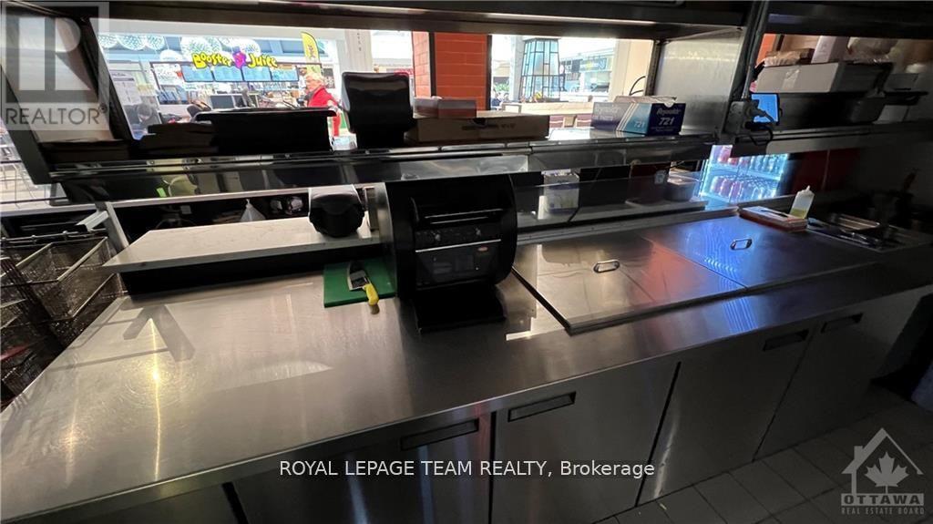 611 - 1200 St Laurent Boulevard, Ottawa, ON