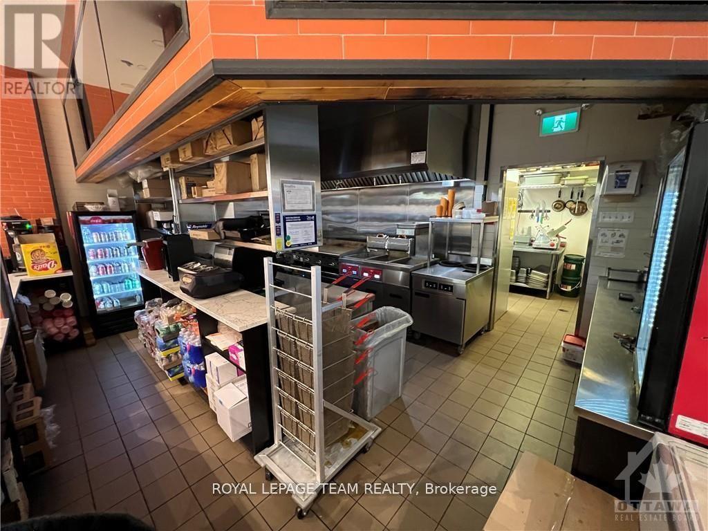 611 - 1200 St Laurent Boulevard, Ottawa, ON