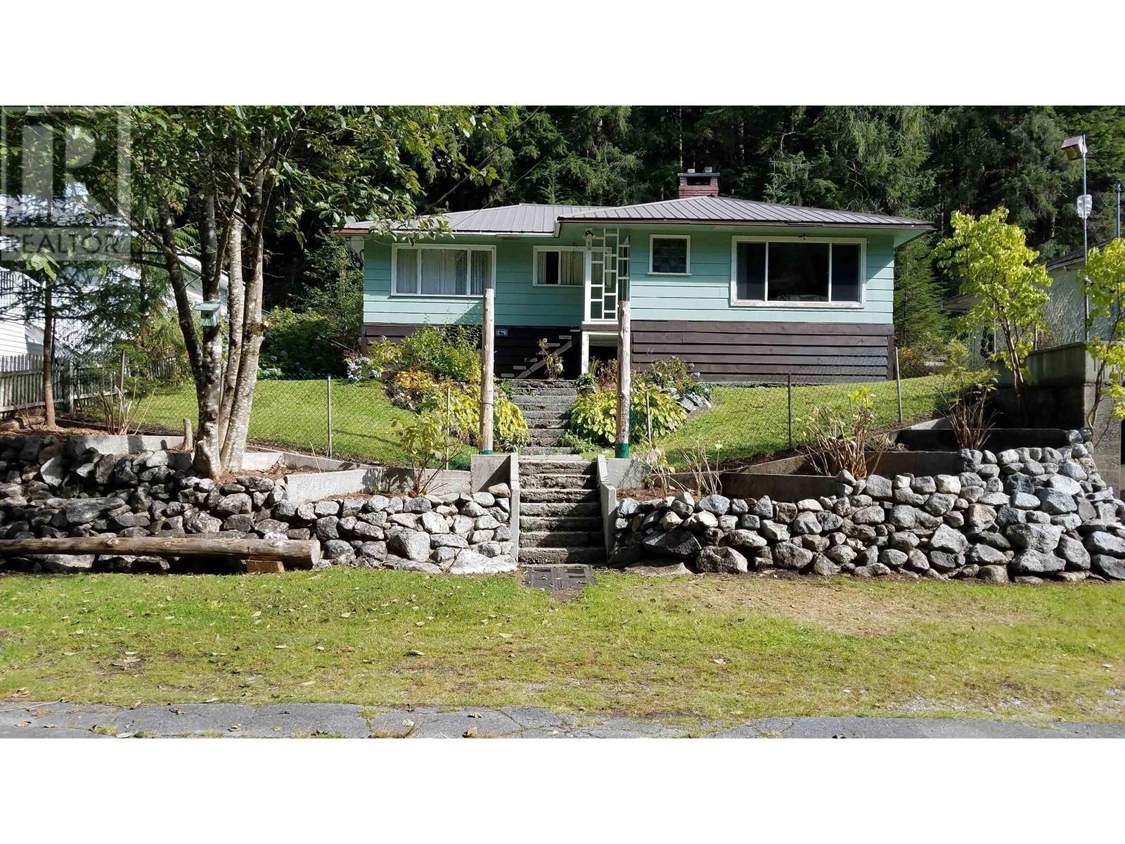 102 Garden Drive, Bella Coola, BC - Outdoor