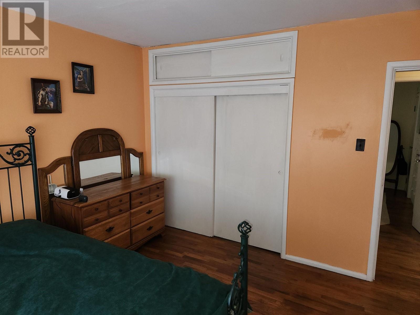 102 Garden Drive, Bella Coola, BC - Indoor Photo Showing Bedroom
