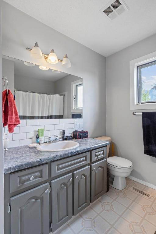 950 Hagey Road, Lister, BC - Indoor Photo Showing Bathroom
