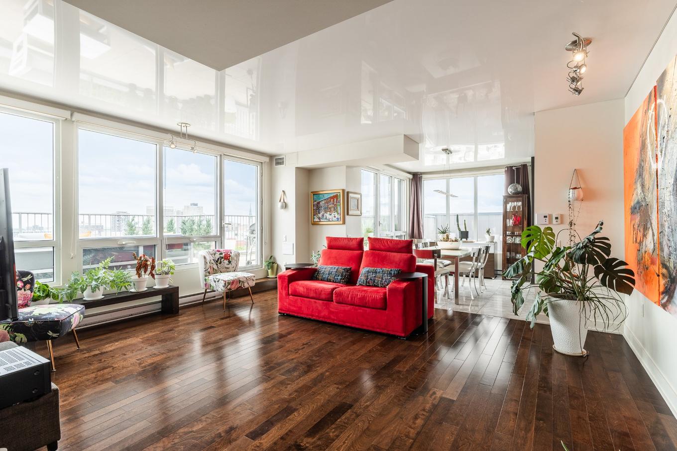 Salle familiale - 508-2118 Rue St-Dominique, Montréal (Ville-Marie), QC - Indoor Photo Showing Living Room