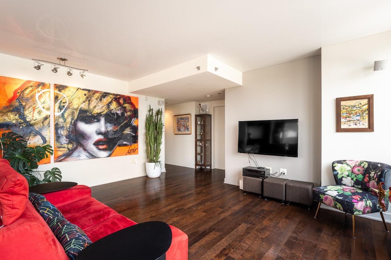 Salle familiale - 508-2118 Rue St-Dominique, Montréal (Ville-Marie), QC - Indoor Photo Showing Living Room