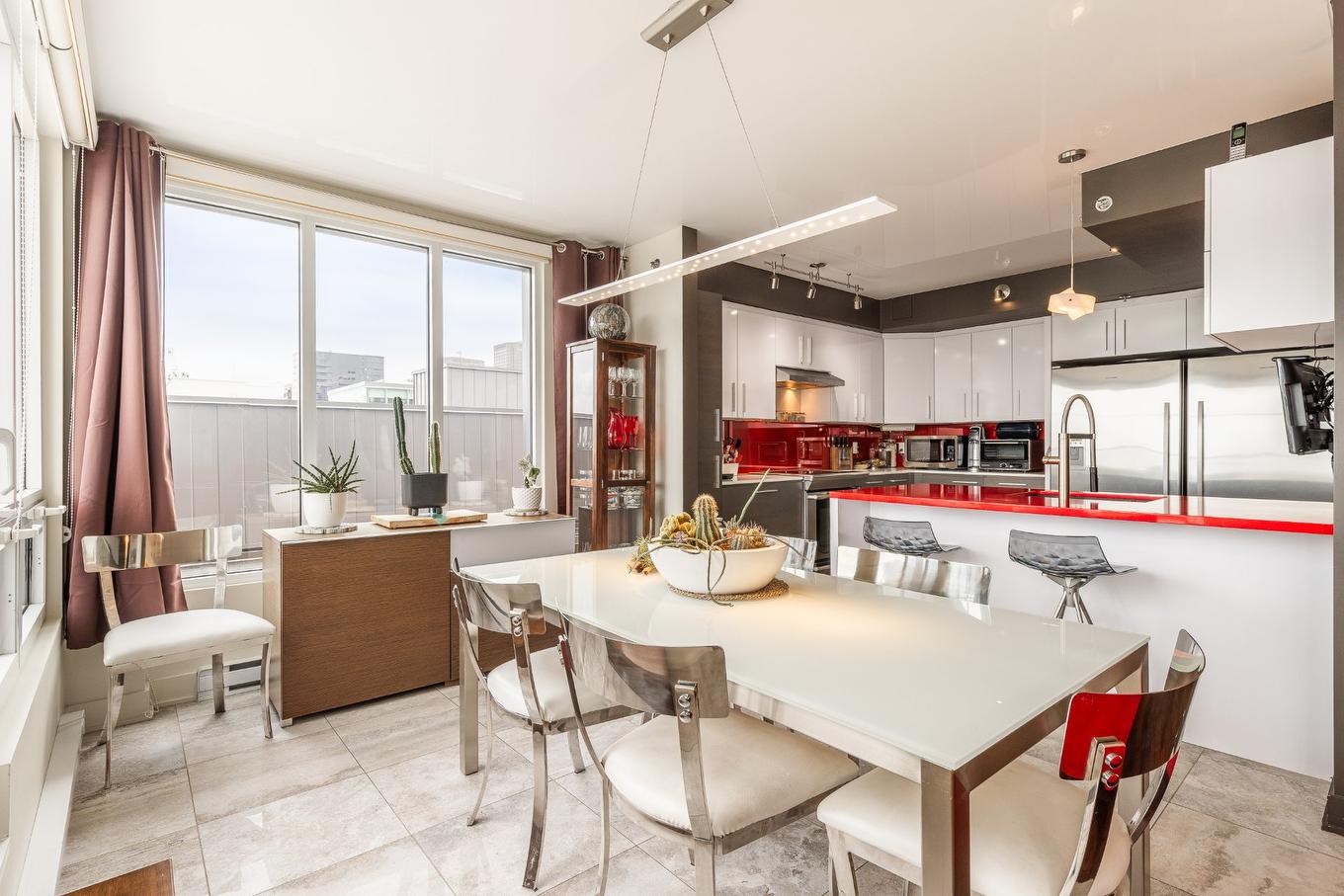 Salle à manger - 508-2118 Rue St-Dominique, Montréal (Ville-Marie), QC - Indoor Photo Showing Dining Room