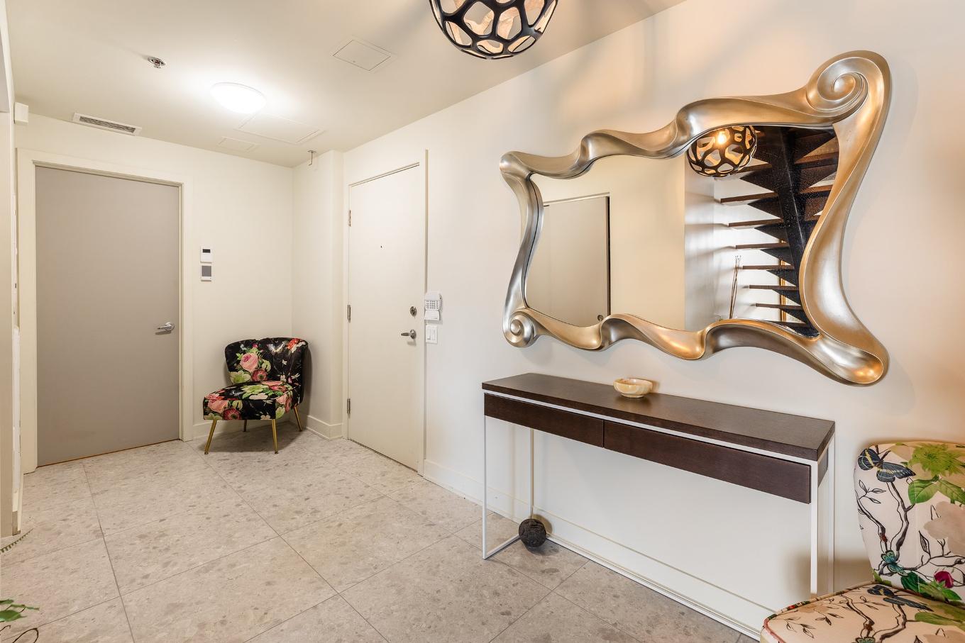 Hall d'entrée/Vestibule - 508-2118 Rue St-Dominique, Montréal (Ville-Marie), QC - Indoor Photo Showing Other Room